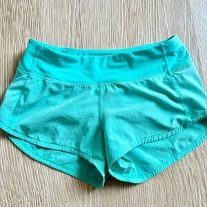 Lululemon Speed Up  GREAT Condition Size 2 --  2.5 inch - Low Rise